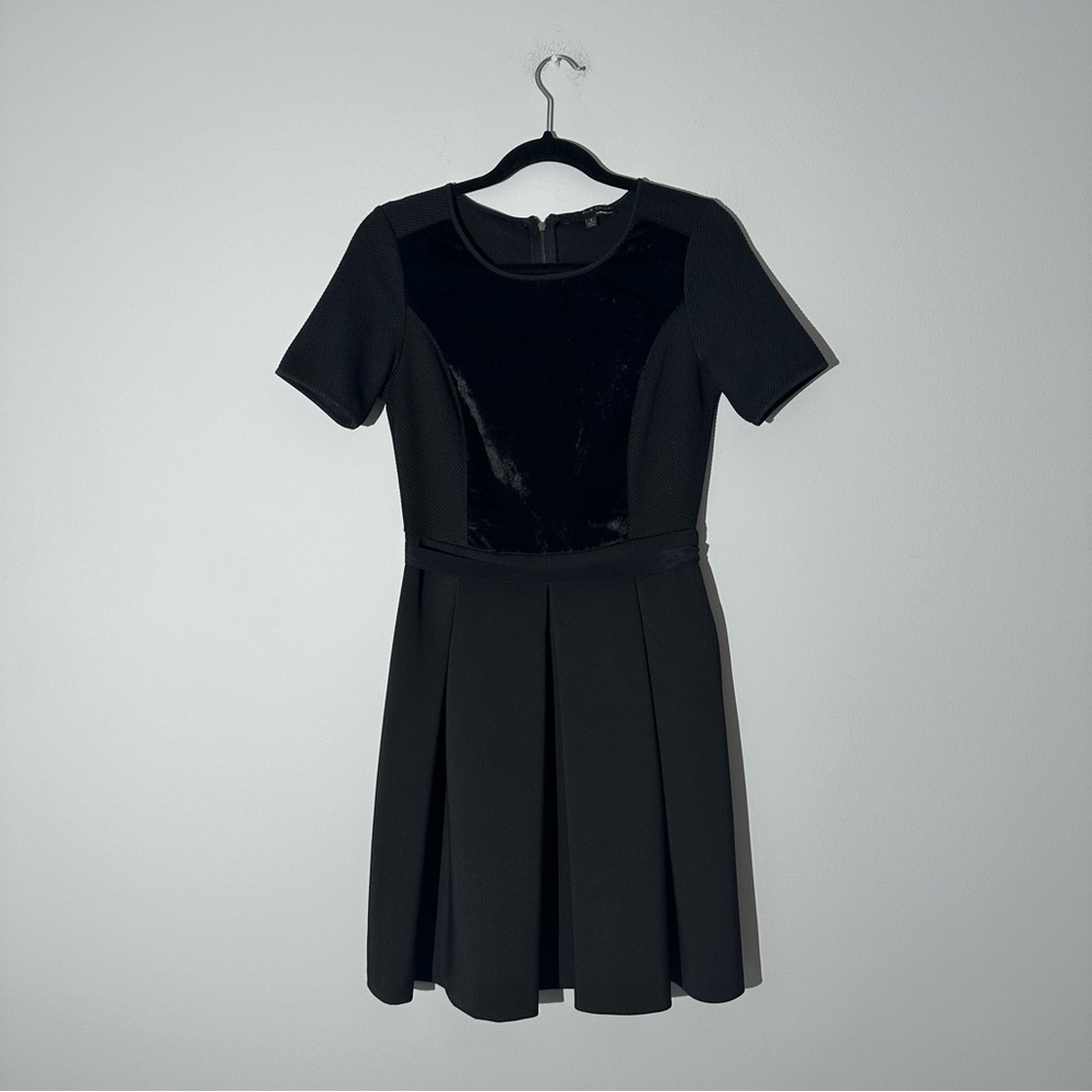 Elie tahari black dress